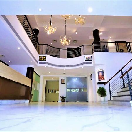 Hotel Arch International New Delhi Bagian luar foto