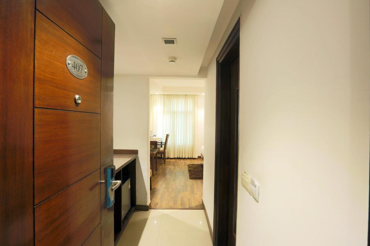 Hotel Arch International New Delhi Bagian luar foto