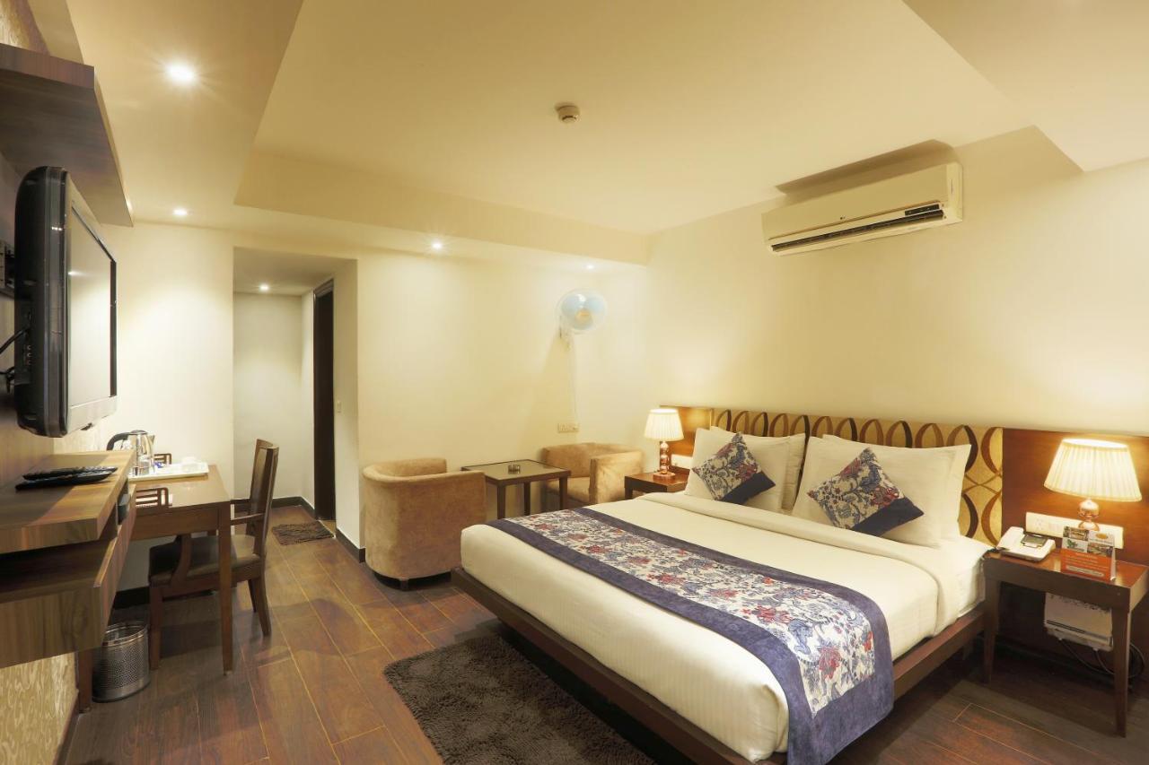 Hotel Arch International New Delhi Bagian luar foto
