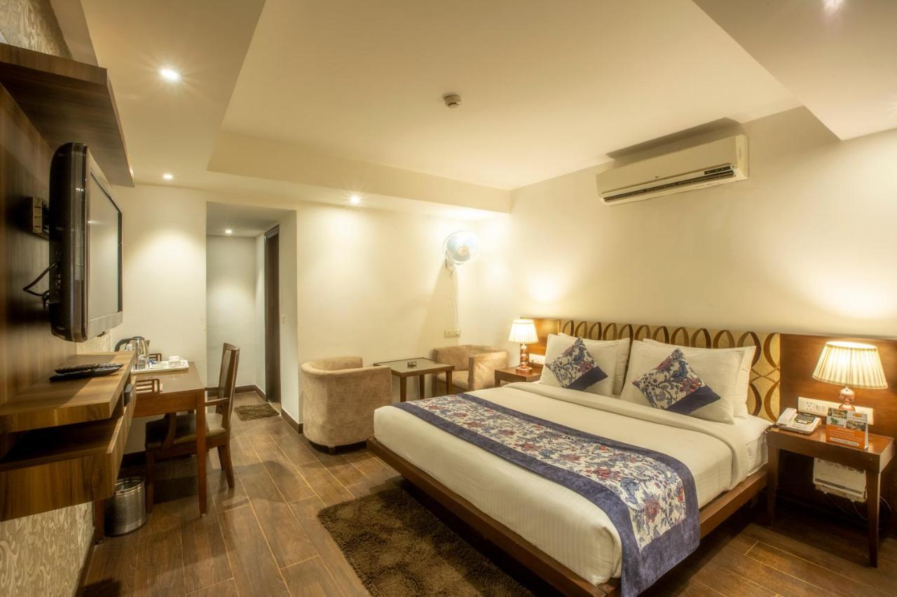 Hotel Arch International New Delhi Bagian luar foto